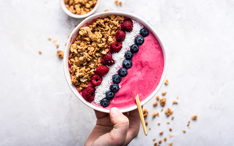 ROSA-SMOOTHIEBOWL-MED-BRINGEBÆR